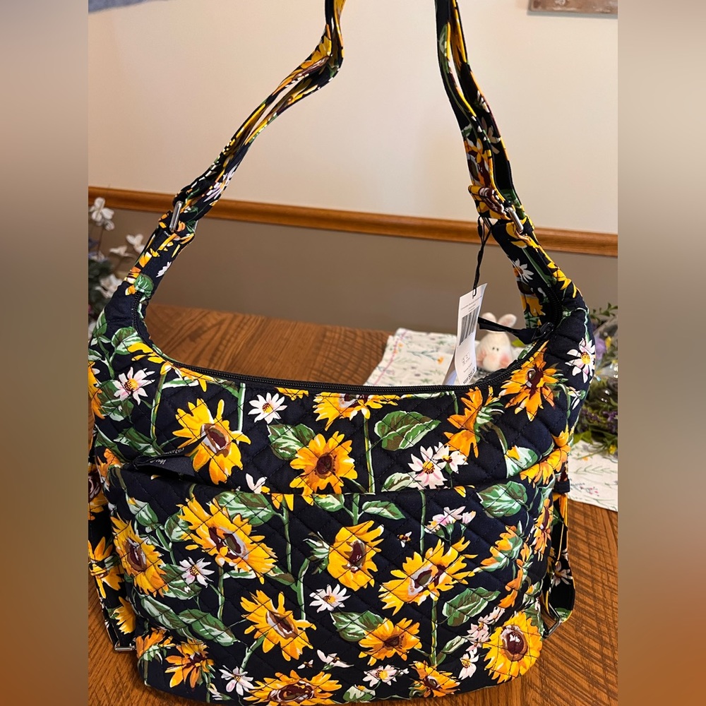 LAST ONE! 🌻NWT Vera Bradley Convertible Shoulder Backpack Sunflowers 🌻😬☀️